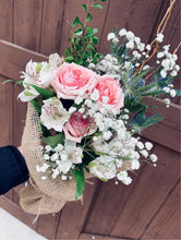 Load image into Gallery viewer, Designers Choice Bouquet
